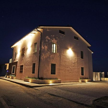 La Collina Del Girasole Villa Montecastrilli Екстериор снимка