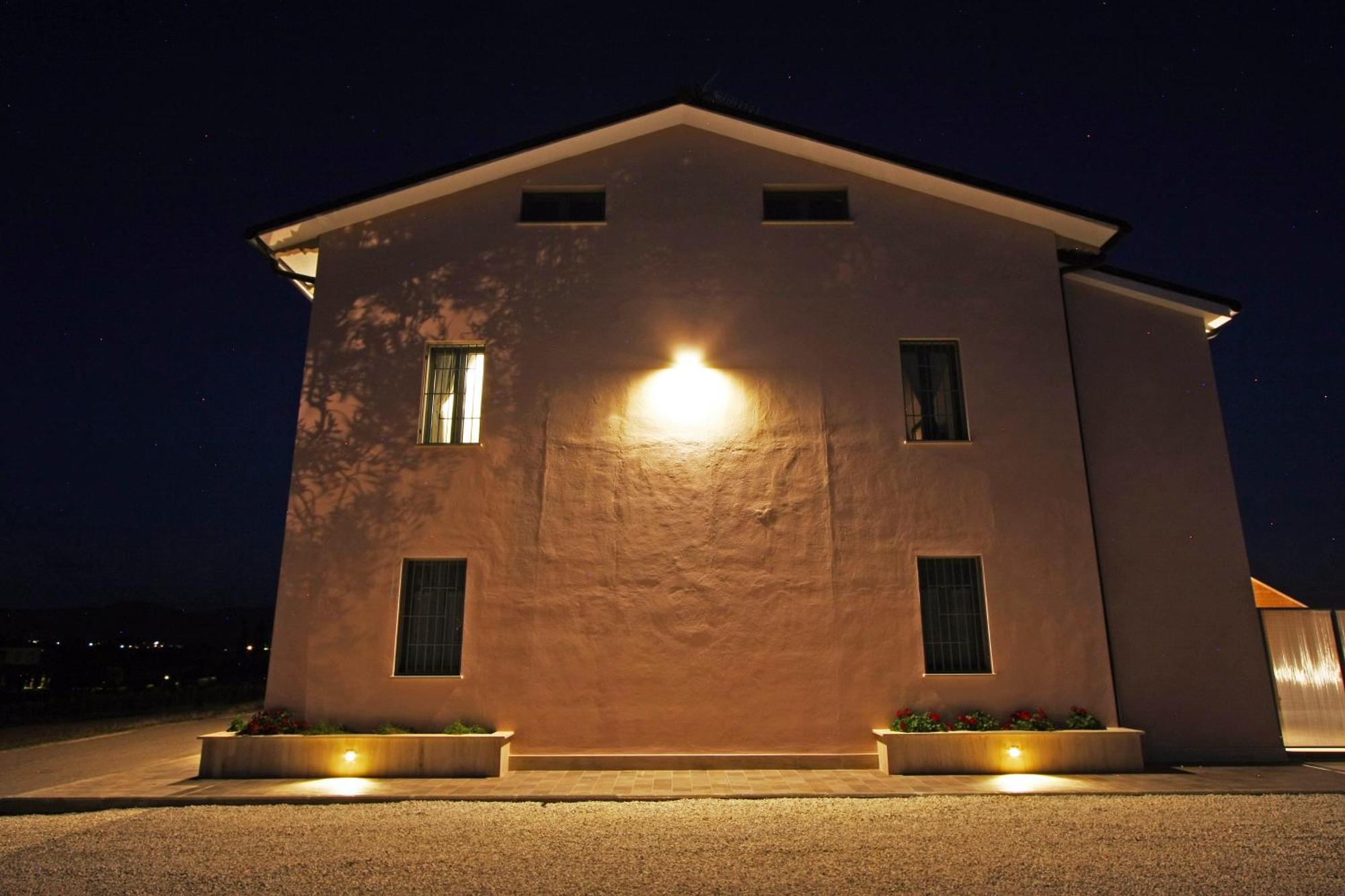 La Collina Del Girasole Villa Montecastrilli Екстериор снимка